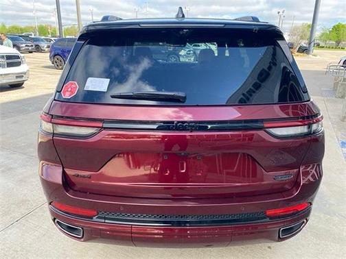 2025 Jeep Grand Cherokee Summit