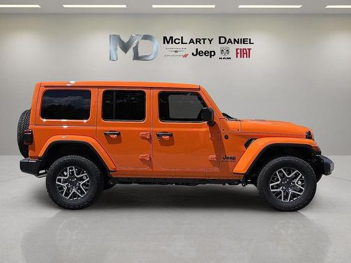 2025 Jeep Wrangler 4-Door Sahara 4x4