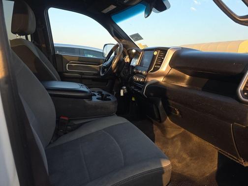 2022 RAM 2500 Big Horn Crew Cab 4x4 6'4' Box