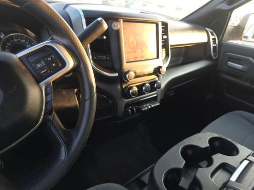 2022 RAM 2500 Big Horn Crew Cab 4x4 6'4' Box