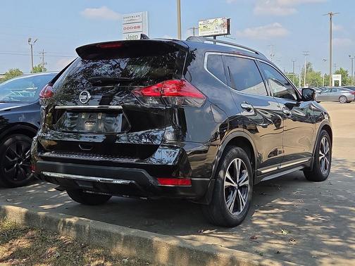 2017 Nissan Rogue SL