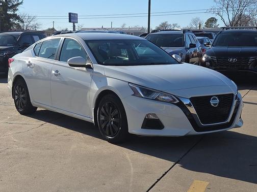 2020 Nissan Altima S FWD