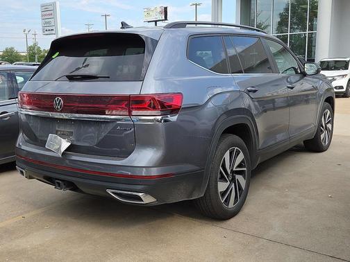 2024 Volkswagen Atlas 2.0T SE w/Technology 4MOTION