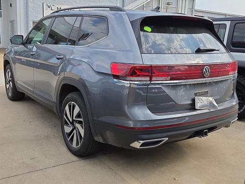 2024 Volkswagen Atlas 2.0T SE w/Technology 4MOTION