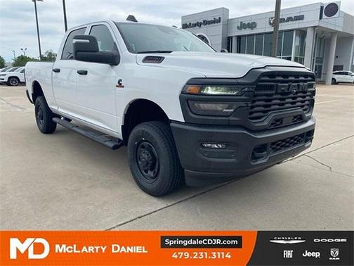 2025 RAM 2500 Tradesman Crew Cab 4x4 6'4' Box