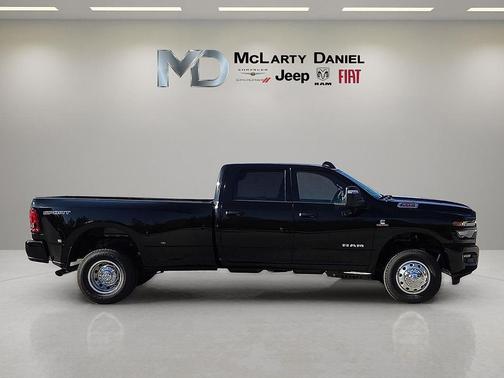 2026 RAM 3500 Big Horn Crew Cab 4x4 8' Box