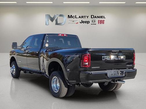 2026 RAM 3500 Big Horn Crew Cab 4x4 8' Box