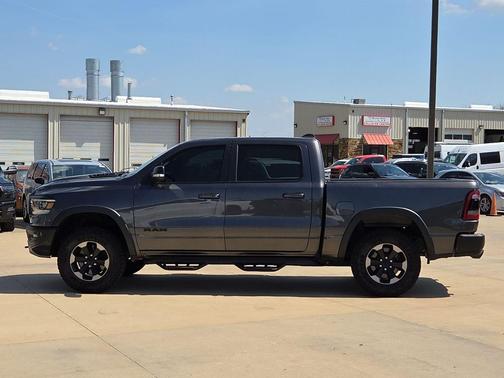 Granite Crystal Metallic Clearcoat 2019 RAM 1500 Rebel