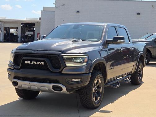 Granite Crystal Metallic Clearcoat 2019 RAM 1500 Rebel