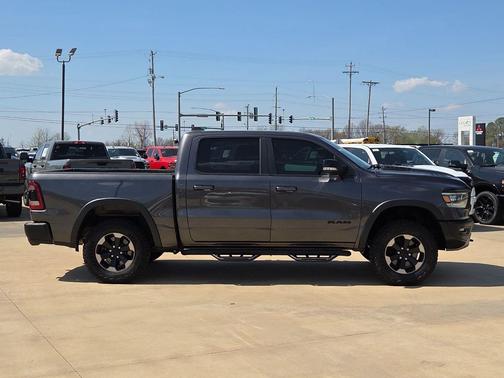 Granite Crystal Metallic Clearcoat 2019 RAM 1500 Rebel