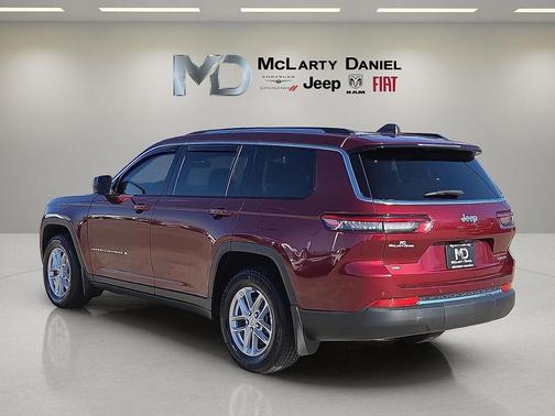 2022 Jeep Grand Cherokee L Laredo