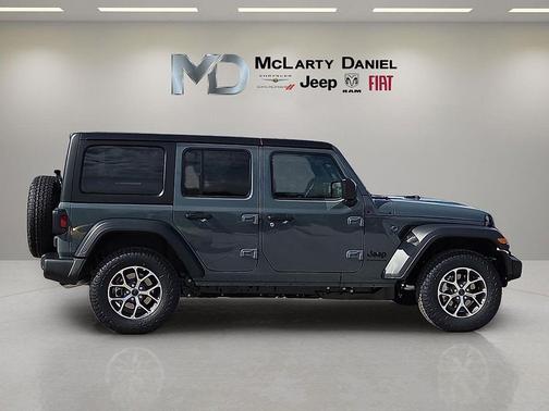 Anvil Clearcoat 2026 Jeep Wrangler Sport S