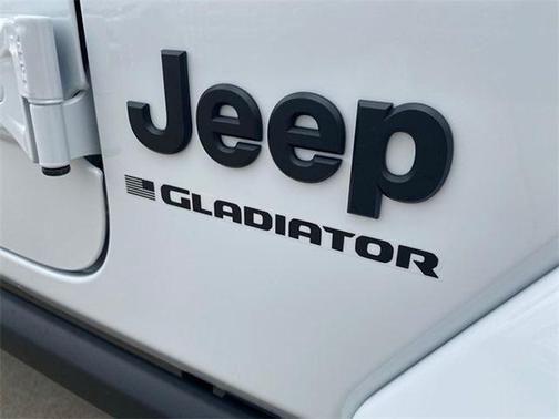 2025 Jeep Gladiator Willys