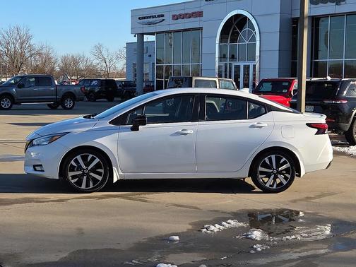 2021 Nissan Versa 1.6 S
