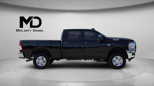 2024 RAM 2500 Tradesman Crew Cab 4x4 6'4' Box