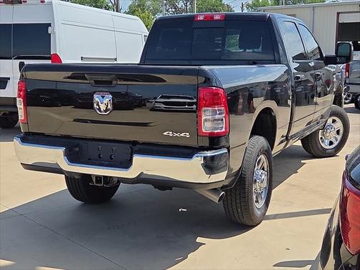 2024 RAM 2500 Tradesman Crew Cab 4x4 6'4' Box