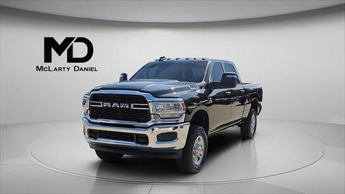 2024 RAM 2500 Tradesman Crew Cab 4x4 6'4' Box