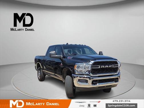2024 RAM 2500 Tradesman Crew Cab 4x4 6'4' Box