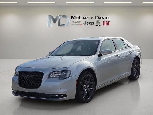 2023 Chrysler 300 S