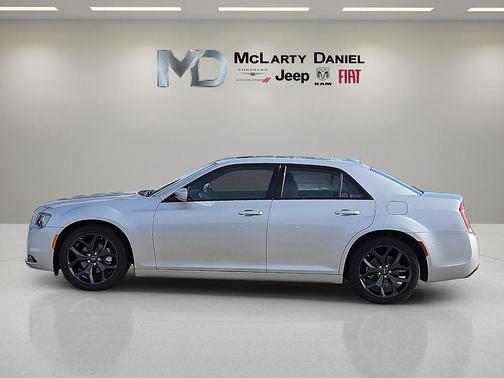 2023 Chrysler 300 S