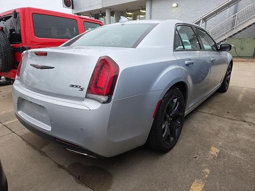 2023 Chrysler 300 S