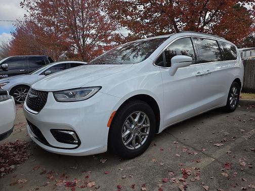 2022 Chrysler Pacifica Touring