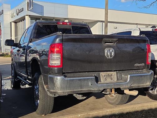 2022 RAM 2500 Tradesman Crew Cab 4x4 6'4' Box