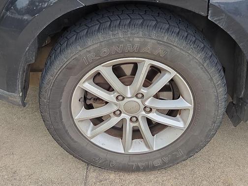 Brilliant Black Crystal Pearlcoat 2013 Dodge Journey SXT
