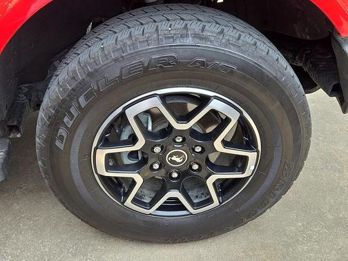 2024 Ford Bronco Outer Banks