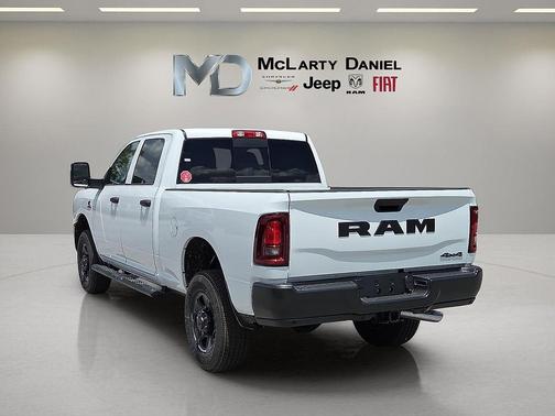 2025 RAM 2500 Tradesman Crew Cab 4x4 6'4' Box