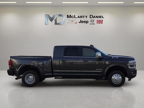 2026 RAM 3500 Limited Mega Cab 4x4 6'4' Box