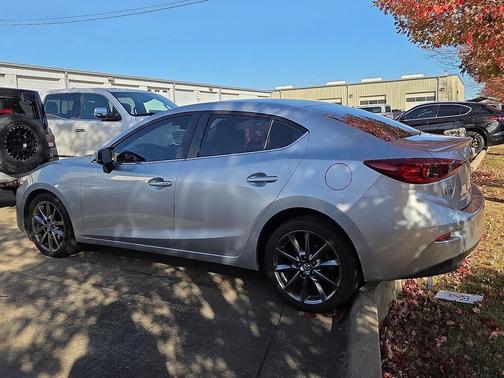 2018 Mazda Mazda3 Touring