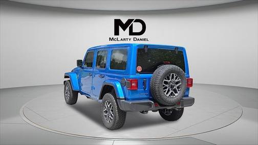 2025 Jeep Wrangler 4-Door Sahara 4x4