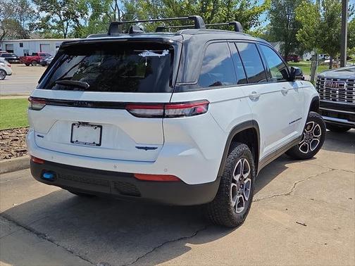 2022 Jeep Grand Cherokee 4xe Trailhawk