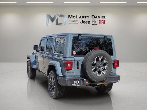 2024 Jeep Wrangler 4-Door Sahara 4x4