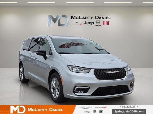 Silver Mist Clearcoat 2026 Chrysler Pacifica Limited