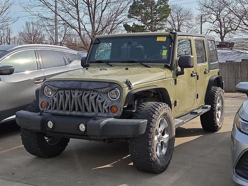 2013 Jeep Wrangler Unlimited Sahara