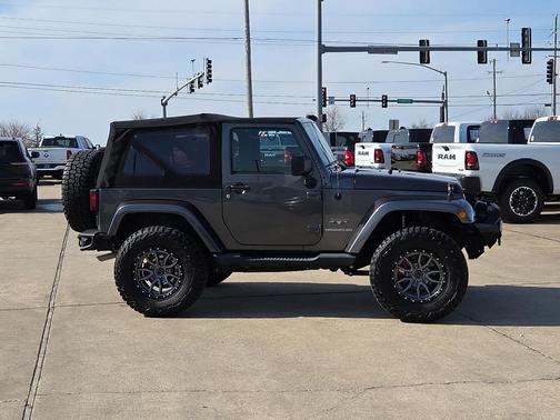 2017 Jeep Wrangler Sahara
