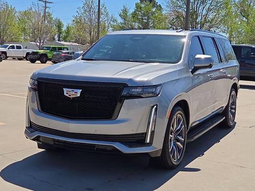 Argent Silver Metallic 2023 Cadillac Escalade ESV Sport Platinum