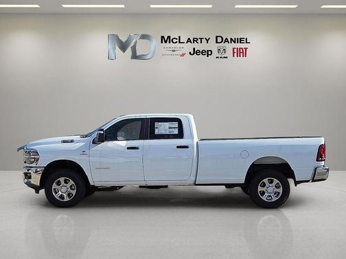 2025 RAM 2500 Big Horn Crew Cab 4x4 8' Box