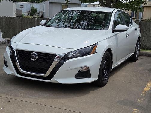 2022 Nissan Altima S FWD