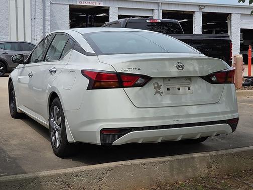 2022 Nissan Altima S FWD