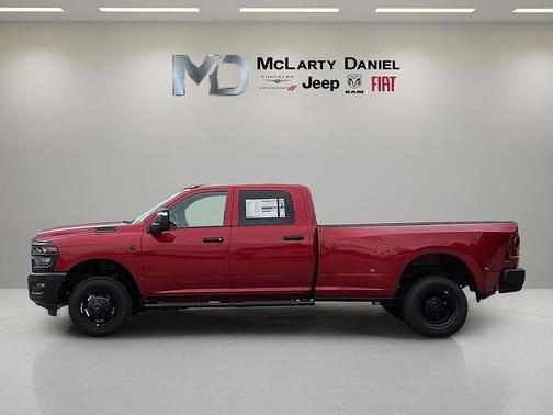 Molten Red Pearlcoat 2026 RAM 3500 Tradesman Crew Cab 4x4 8' Box