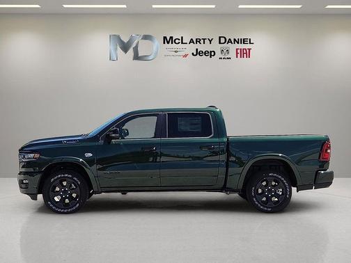 Serrano Green Metallic 2026 RAM 1500 Big Horn/Lone Star