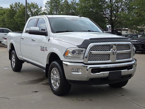 2018 RAM 2500 Laramie Crew Cab 4x4 6'4' Box
