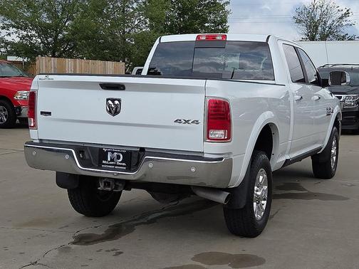 2018 RAM 2500 Laramie Crew Cab 4x4 6'4' Box