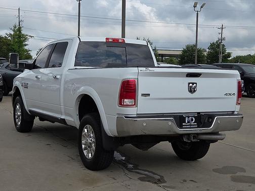 2018 RAM 2500 Laramie Crew Cab 4x4 6'4' Box