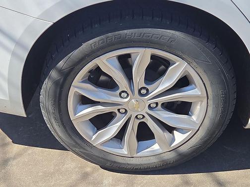 2020 Chevrolet Malibu FWD LT