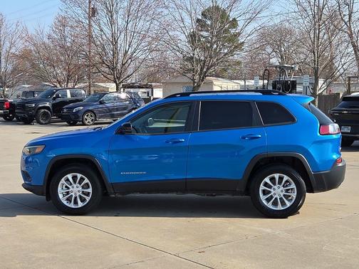 2022 Jeep Cherokee Latitude Lux