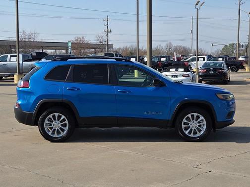 2022 Jeep Cherokee Latitude Lux
